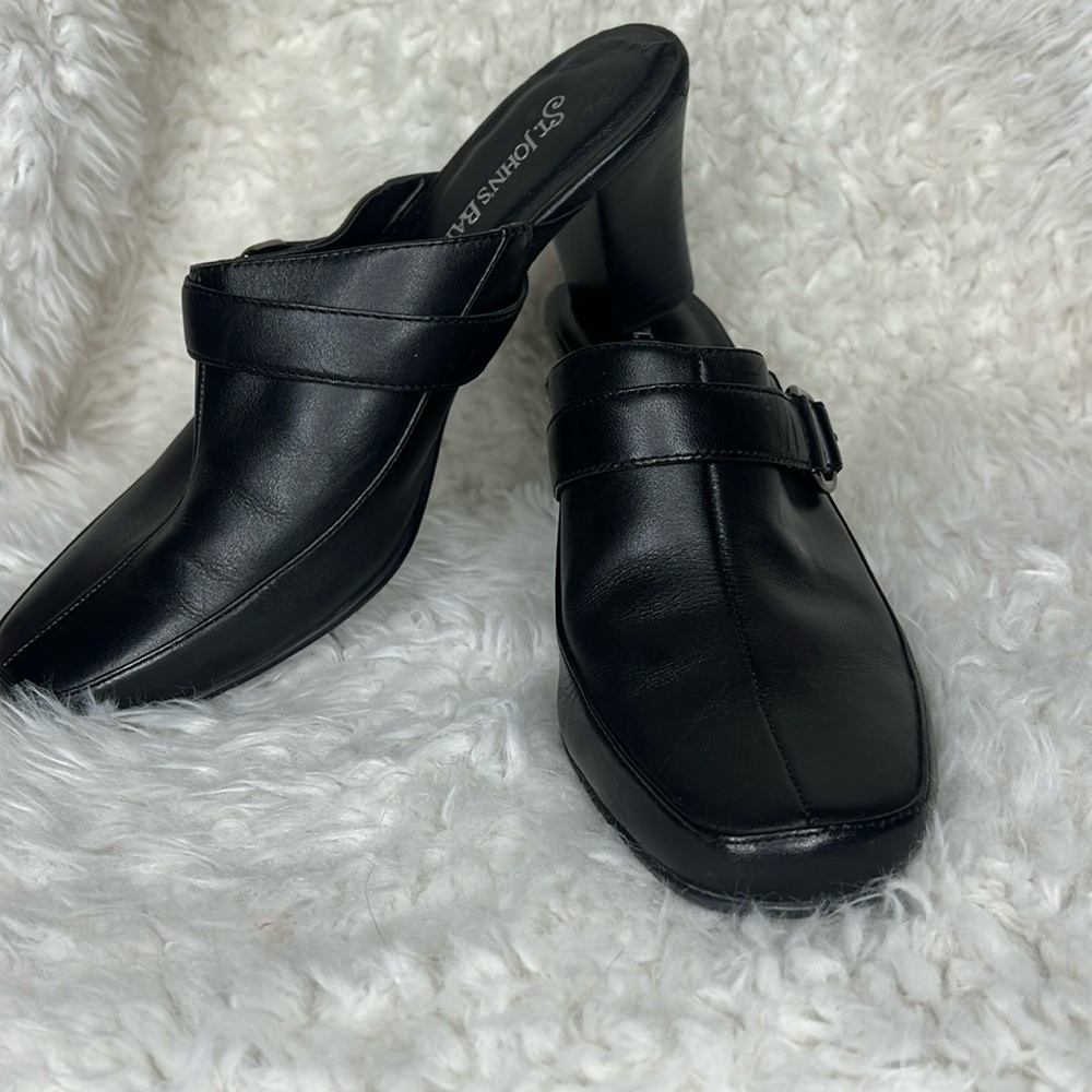 St. John’s Bay Black Leather Heeled Mules 8.5